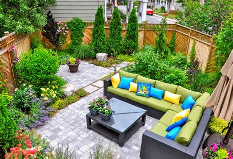  Dreaming Up the Garden: A Journey into Creative Landscaping